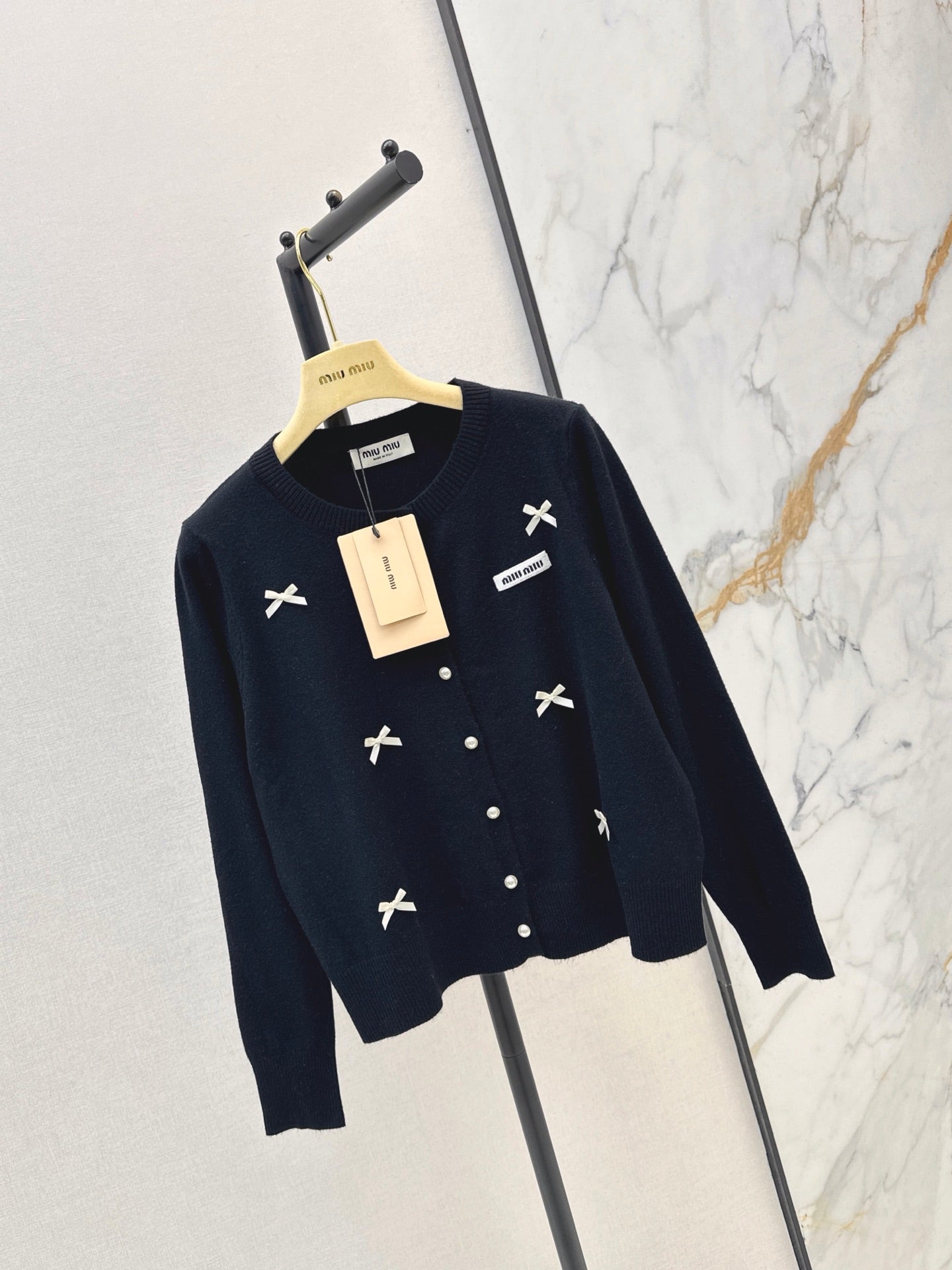 26FW New Crew-Neck Cardigan with Bow Detail 🖤