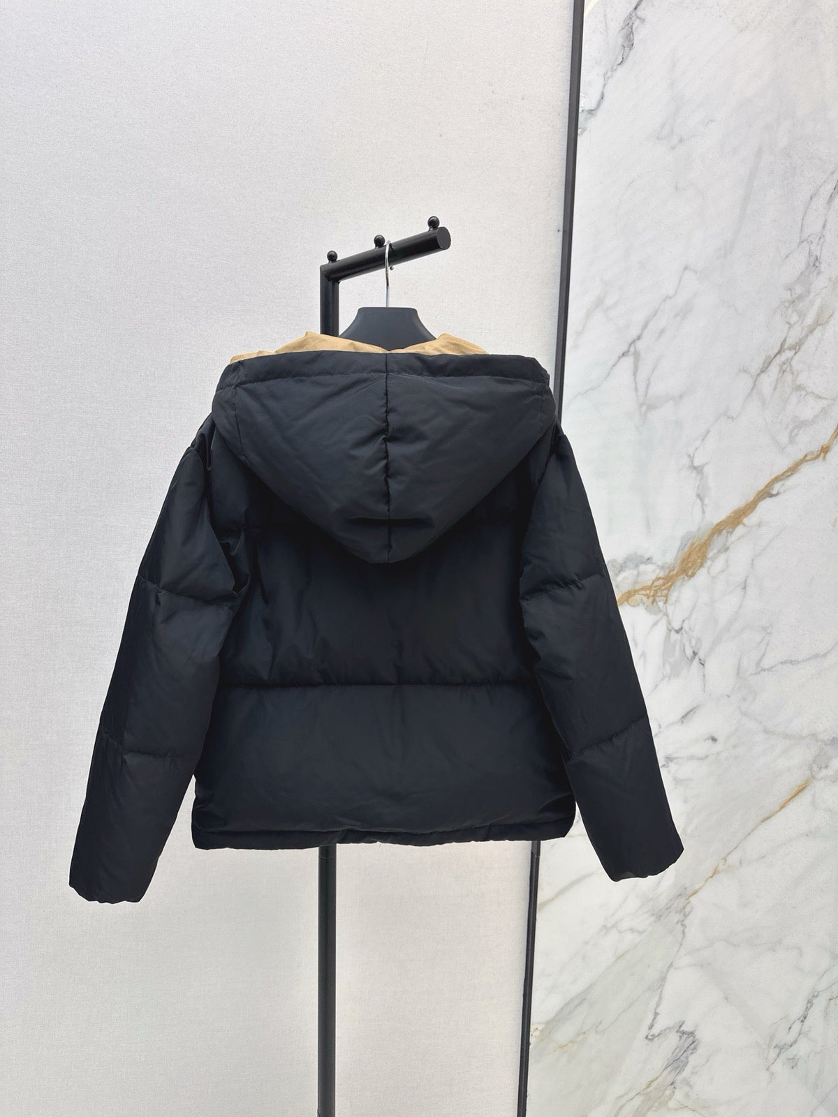 26FW New Hooded Down Jacket with Triangle Logo Detail 🤎