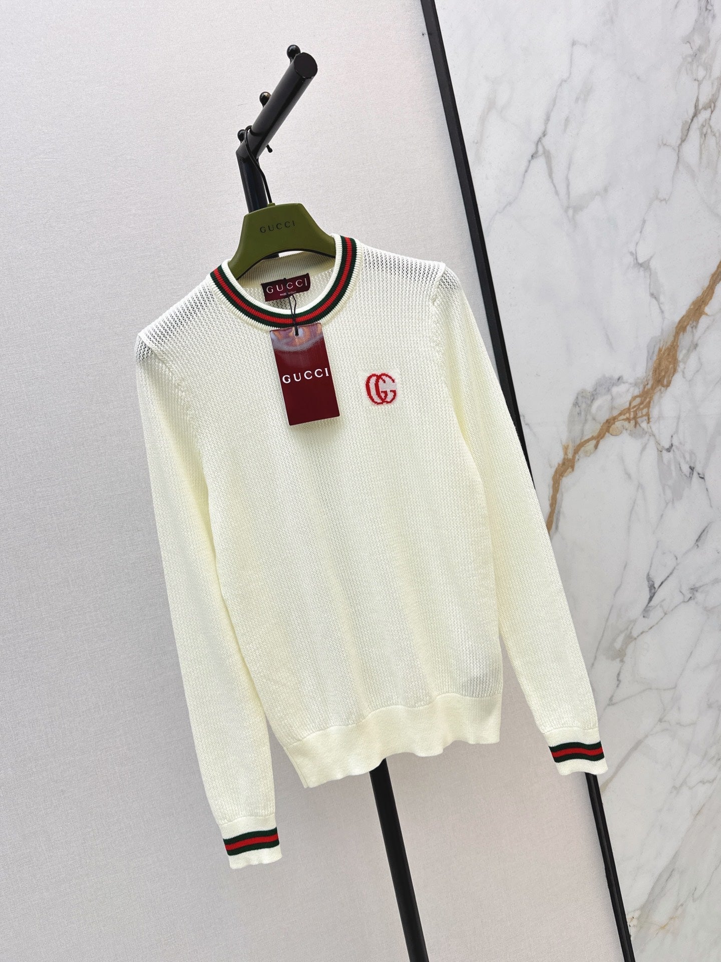 26FW New Classic Crew-Neck Sweater 🤍